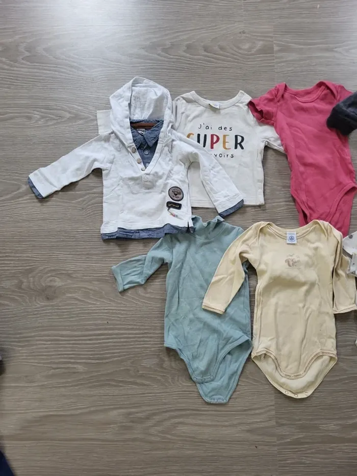 Lot vêtements 12 mois - photo numéro 5