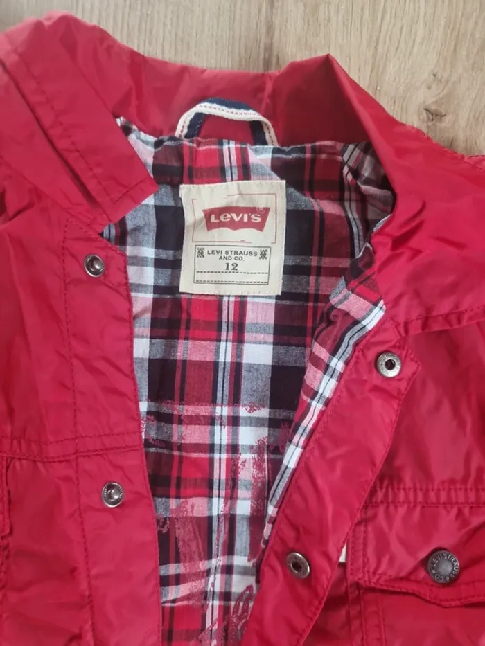 Veste légère levis taille 12 ans rouge très bon état - photo numéro 3