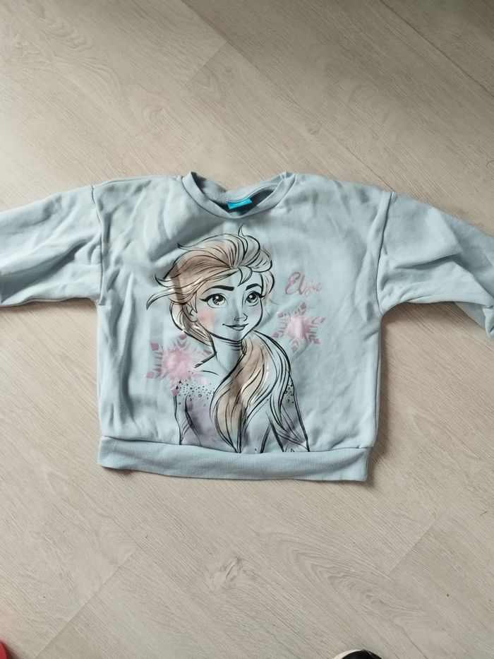 Pull reine des neiges 8 ans