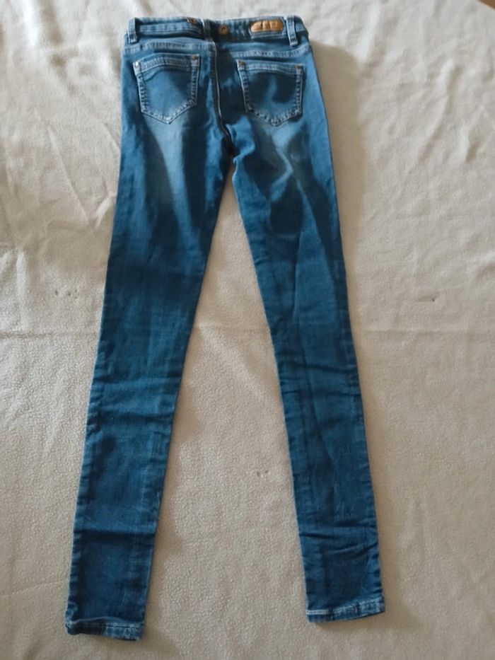 Jean femme Taille S - photo numéro 3