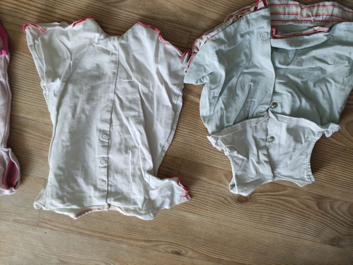Vetement naissance - 1 mois fille vendu en lot ou a l'unité AVD.44 - photo numéro 4
