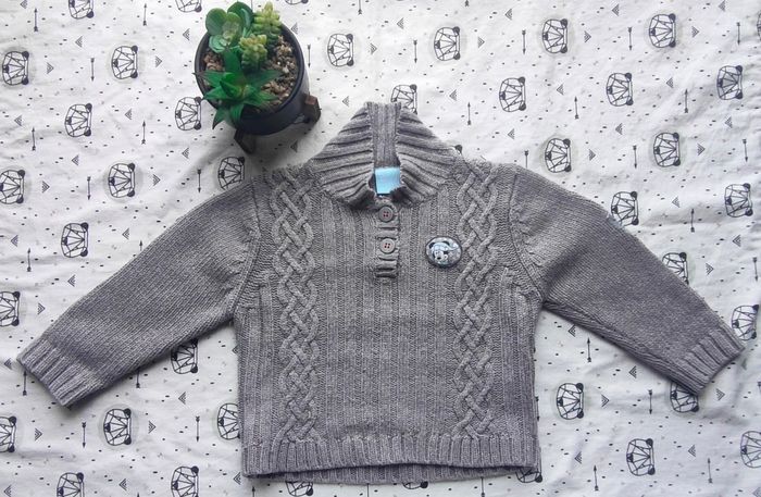 Pull Mikey taille 24 mois/2 ans