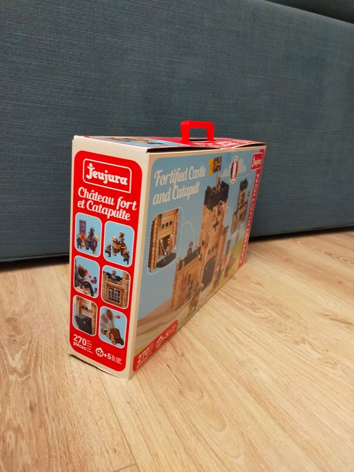 Château fort et catapulte Jeujura neuf - photo numéro 4