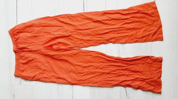 Vêtement femme pantalon orange Camaïeu taille 38