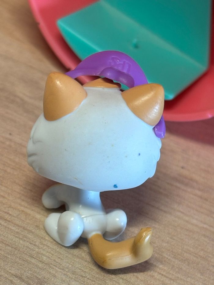 Food truck + accessoires + 3 figurines Littlest Petshop - photo numéro 6