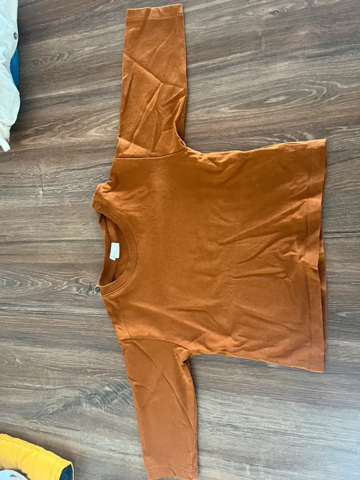Lot de 2 tee-shirts 6/9 mois - photo numéro 6