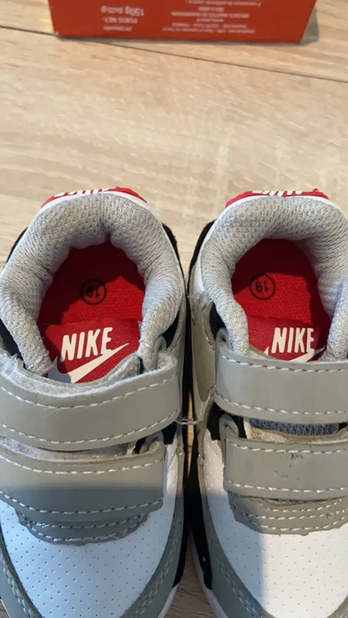 Baskets Nike air - photo numéro 4