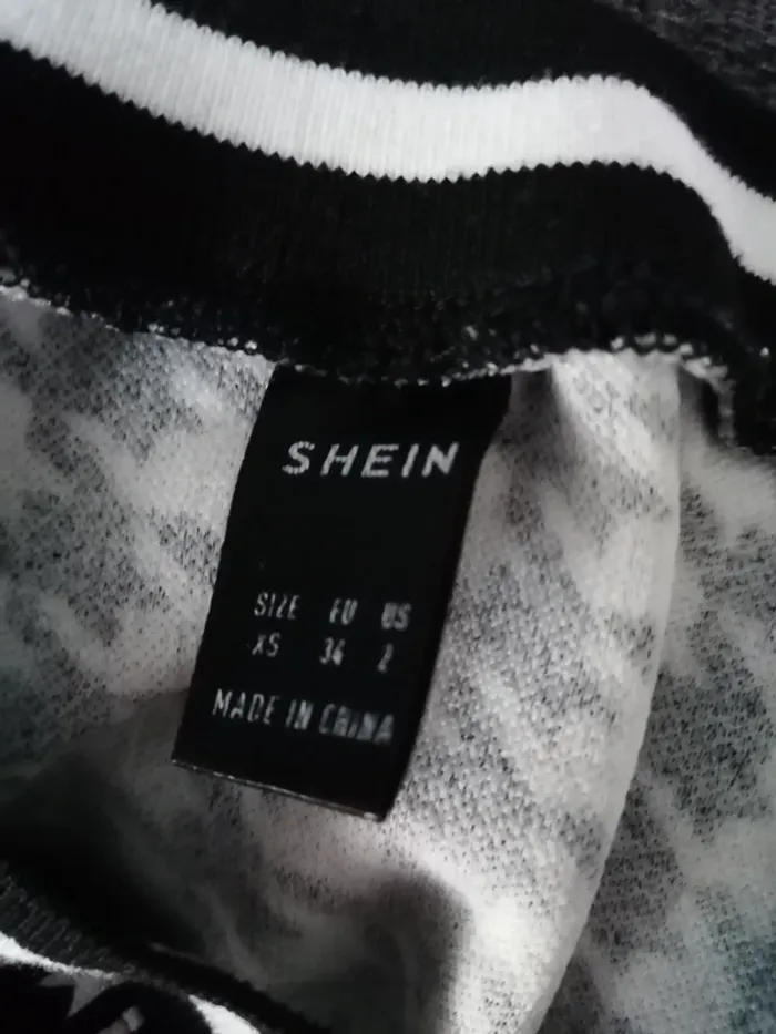 Haut shein xs - photo numéro 3