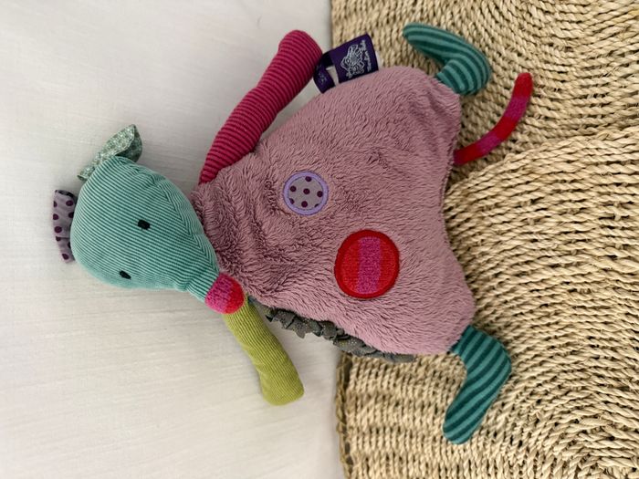 Doudou Peluche Musicale souris Les Jolis Pas Beaux Moulin Roty - photo numéro 3