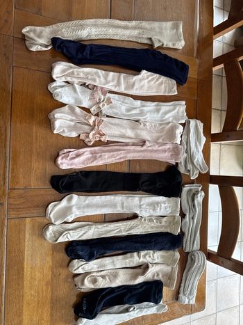 Lot de collant différentes tailles