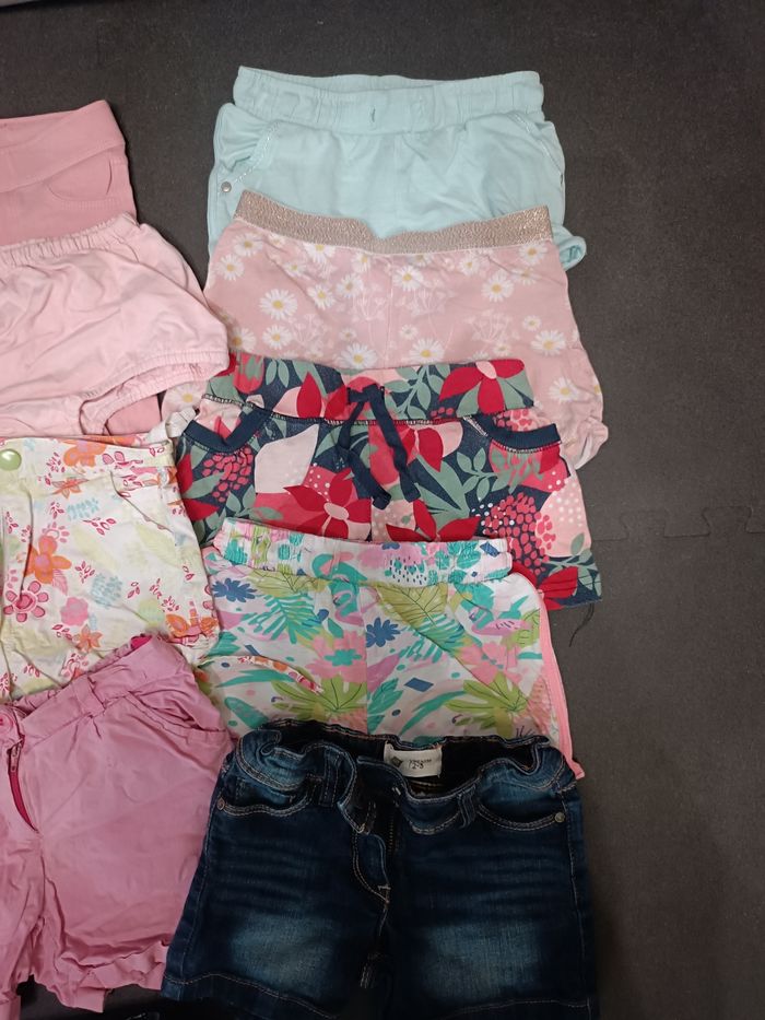 Lot de 9 shorts et 1 jupe - photo numéro 2