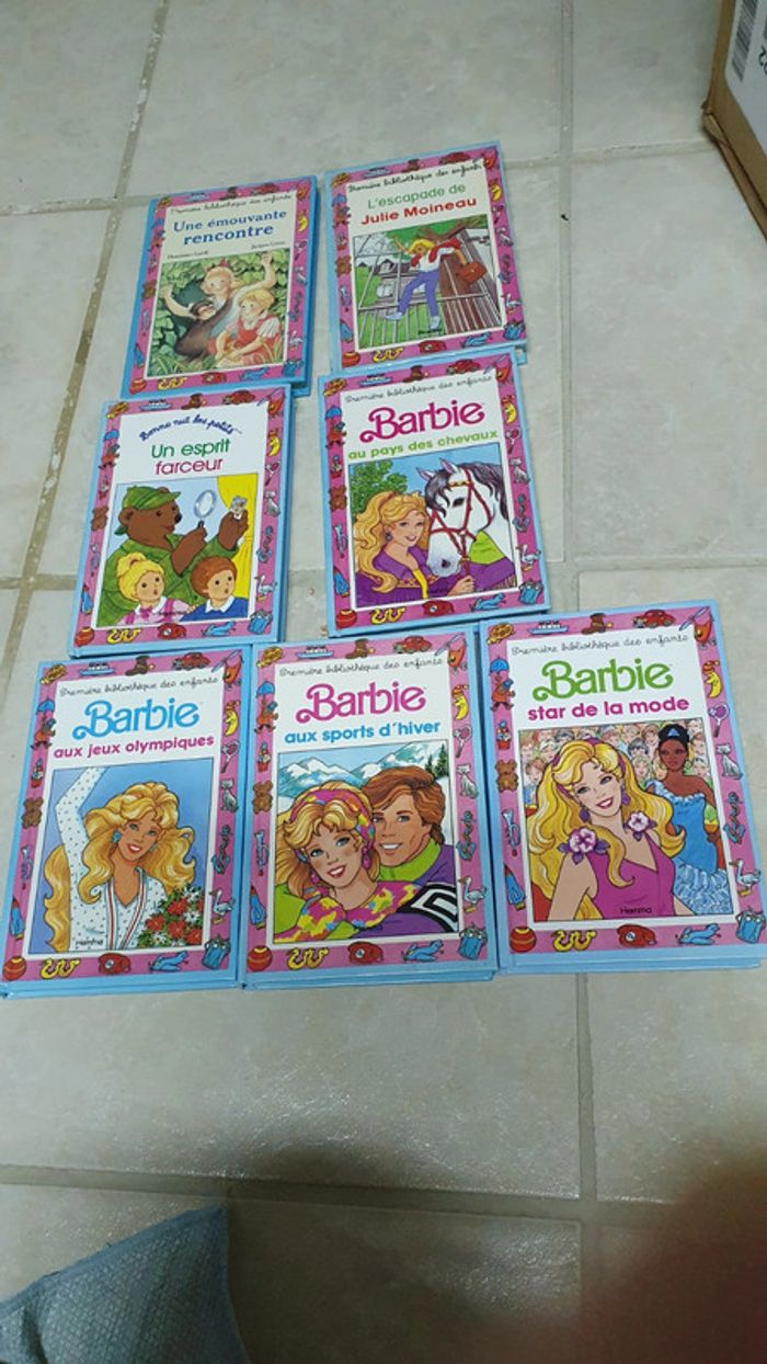 6 livres barbie et autres première bibliothèque enfant