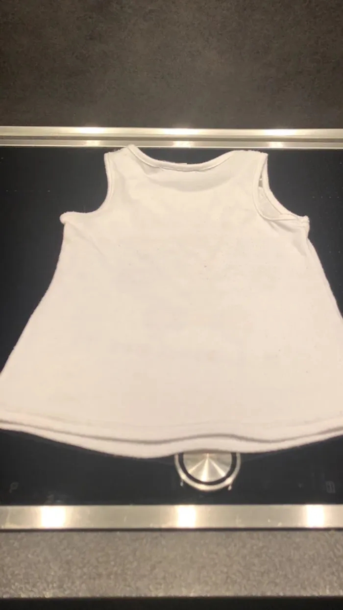 T shirt sans manches - photo numéro 3