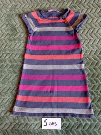 Robe-pull rayée 6 ans