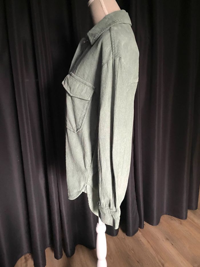 Veste Sur chemise en velours côtelé Bershka - photo numéro 4