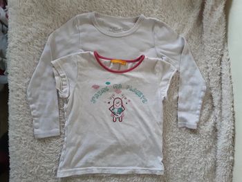 Lot 2 t-shirts 8 ans
