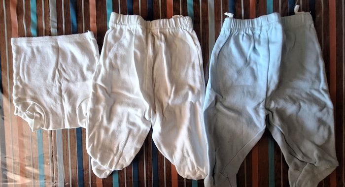 Lot 3 articles pantalon et culotte