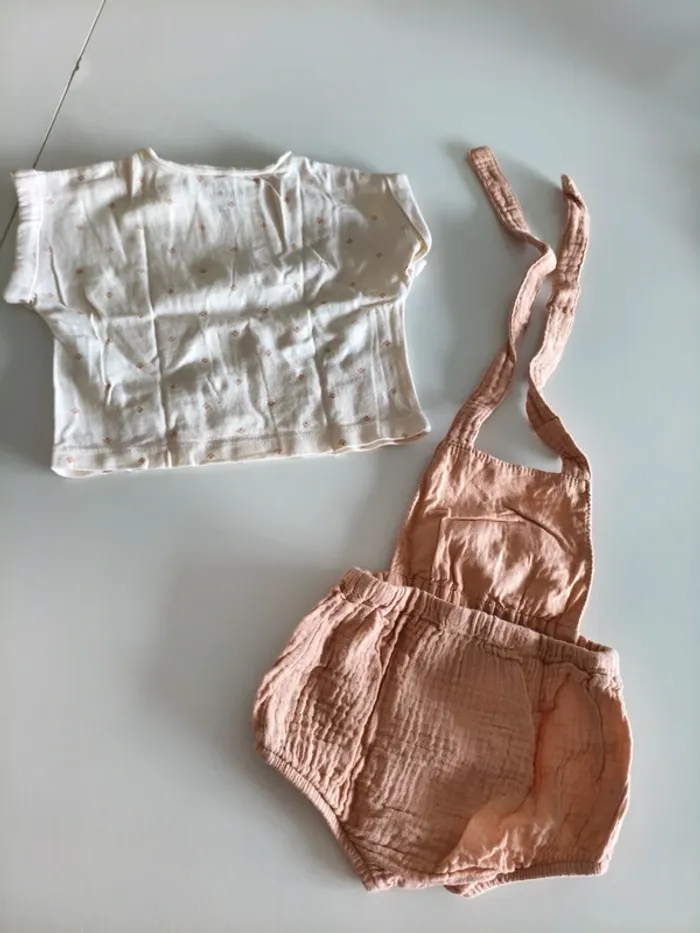 Ensemble t-shirt et grenouillère - photo numéro 2