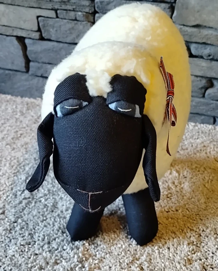 1981 Peluche Agneau / Mouton Fabriqué à la main