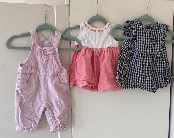 Lot 6 robes - photo numéro 2