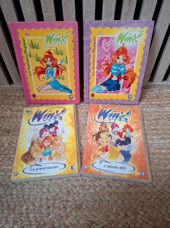 Lot de 2 DVD +  2 livres Winx