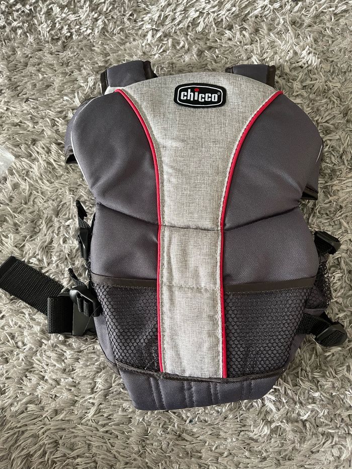 Porte bebe à capuche neuf - photo numéro 2