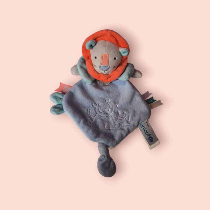 Doudou lion 🦁 Doudou et compagnie by UNICEF