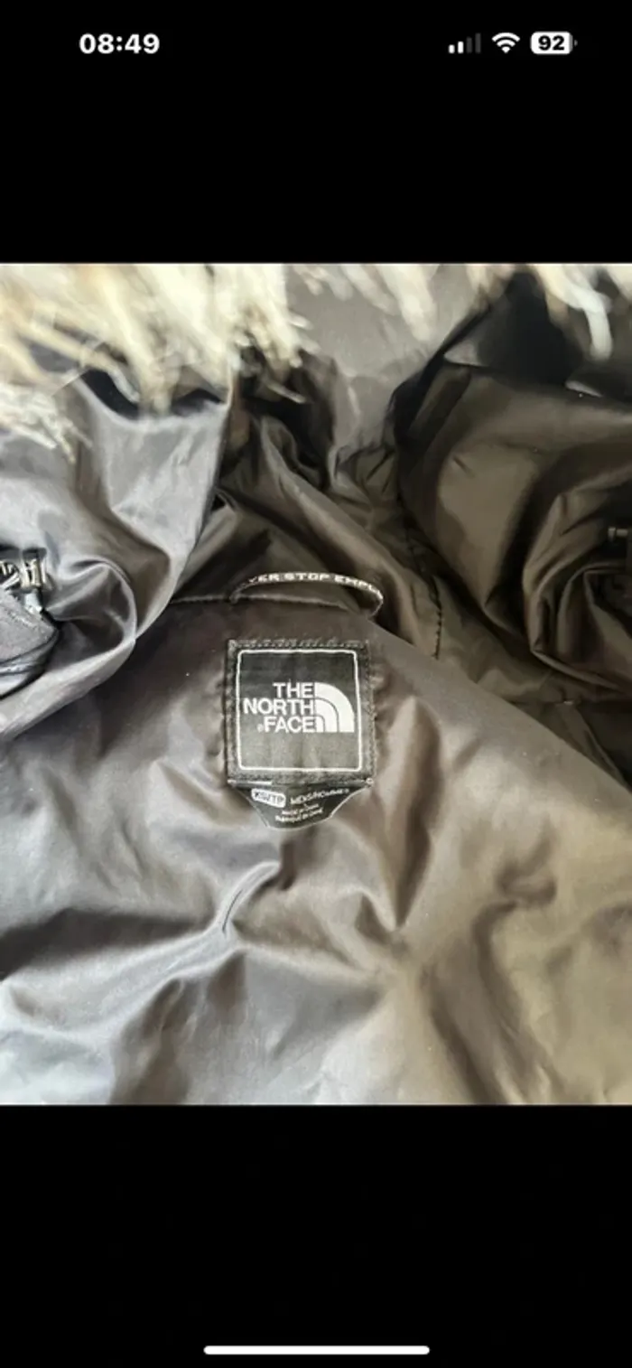 Veste doudoune the north face noir brodé taille XS - photo numéro 4