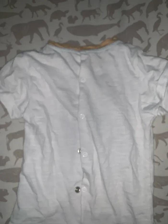 T-shirt boutons derrières 9 mois obaibi - photo numéro 3