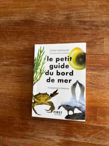 Livre le petit guide du bord de la mer