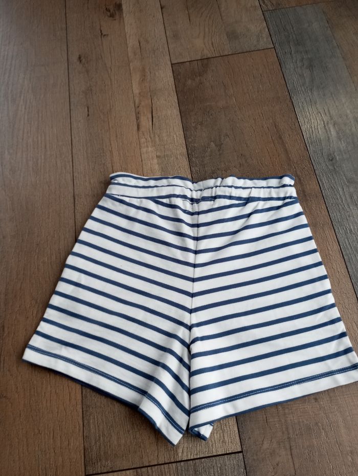 Short a rayures - photo numéro 3
