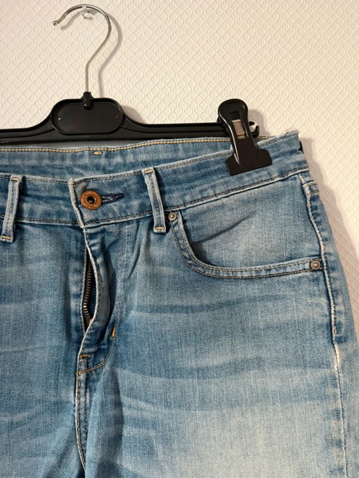 Short Levi ´S en bon état taille 38 bleu - photo numéro 2