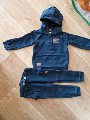 Ensemble pull +pantalon 3 ans