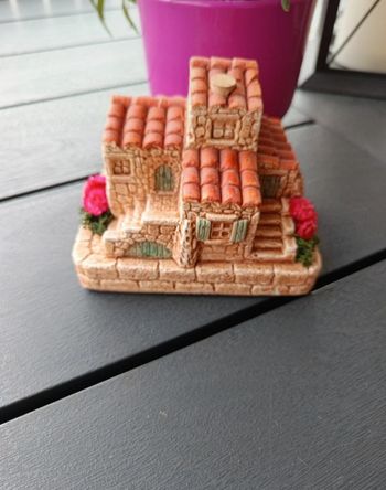 Petite déco en terre cuite ou argile