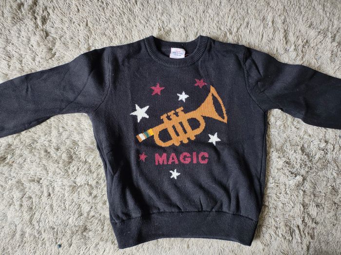 Pull TAO taille 4 ans