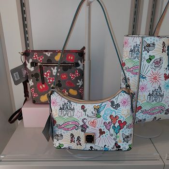 Pick-up petit sac à main coloriage Disney