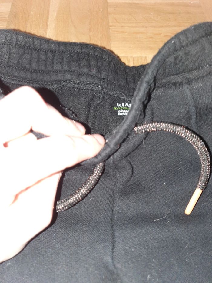 Jogging noir - photo numéro 3