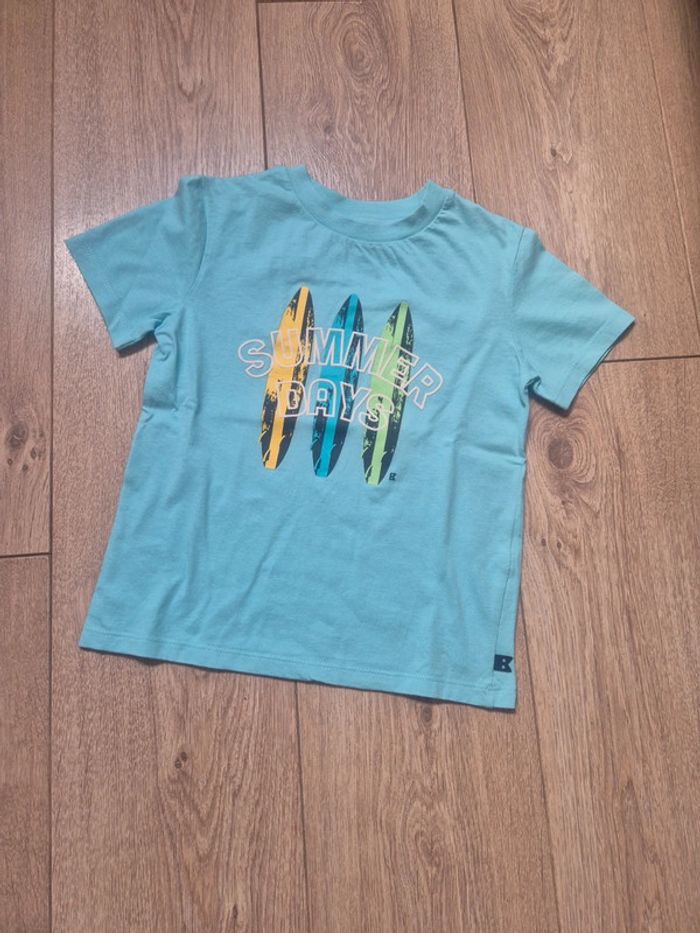 Tee-shirt MC okaidi 5 ans en très bon état