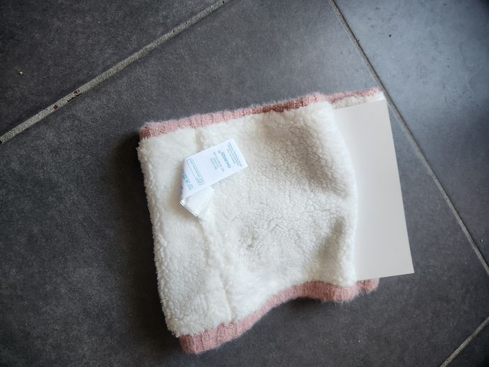 Tour de cou Okaidi taille 3 /5 ans - photo numéro 4