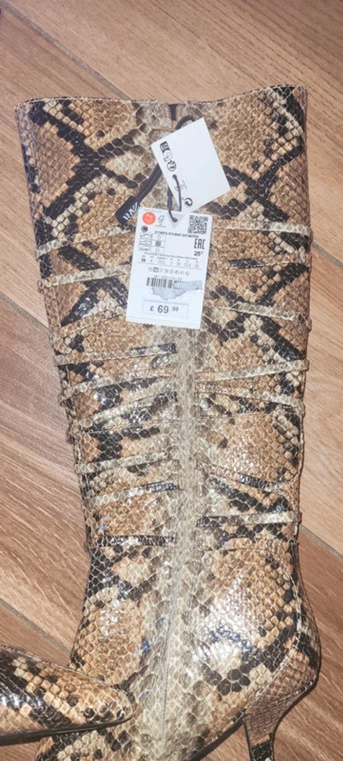 Bottes Zara talons motif reptile neuve avec étiquette pointure 36 - photo numéro 5