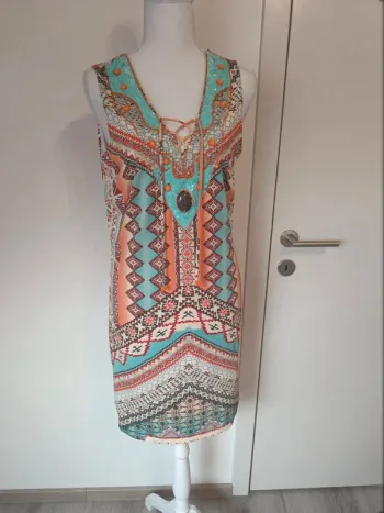 🌺 Robe K Design ethnique colorée – Taille L