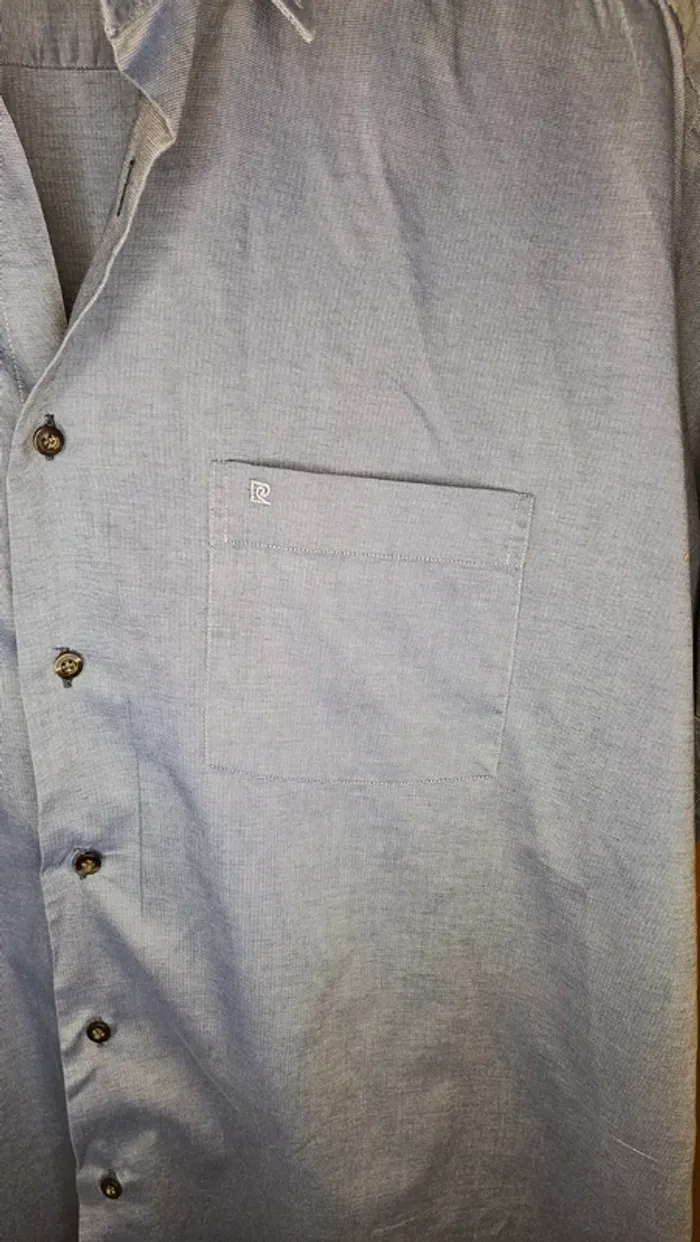 Chemise Pierre Cardin Taille 44 - photo numéro 3