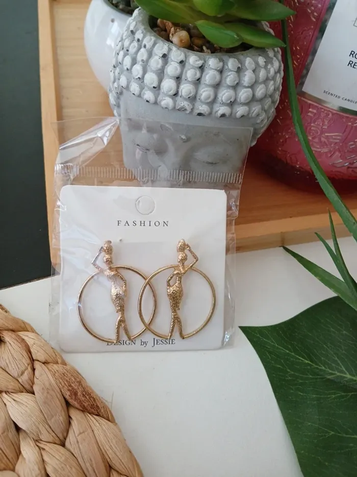 Magnifique Boucles d'oreilles🌿🎁 - photo numéro 4