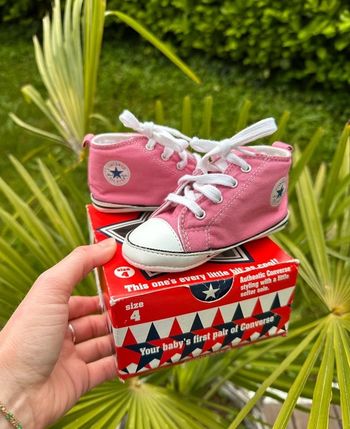 Chaussure converse rose clair taille 4 (9-12 mois)
