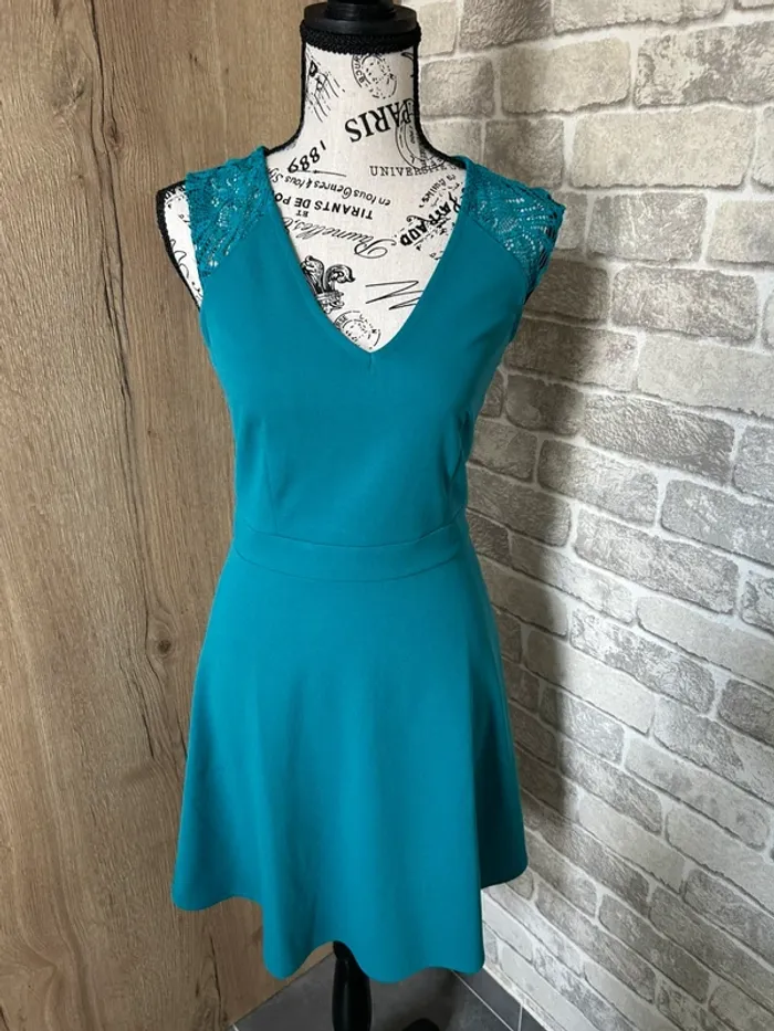 Robe patineuse bleu canard taille 34 - photo numéro 2