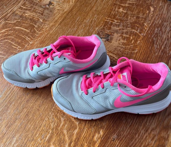 Baskets Nike,  Pointure 38