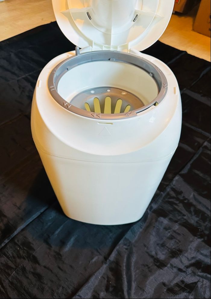 Poubelle à couches - photo numéro 3