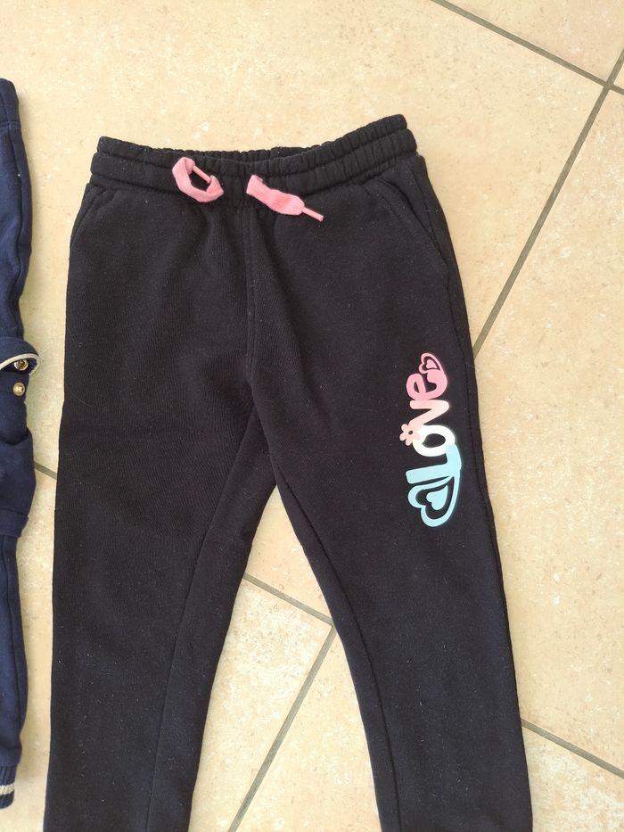 Lot 3 joggings molletonés fille 4 ans comme neuf - photo numéro 4