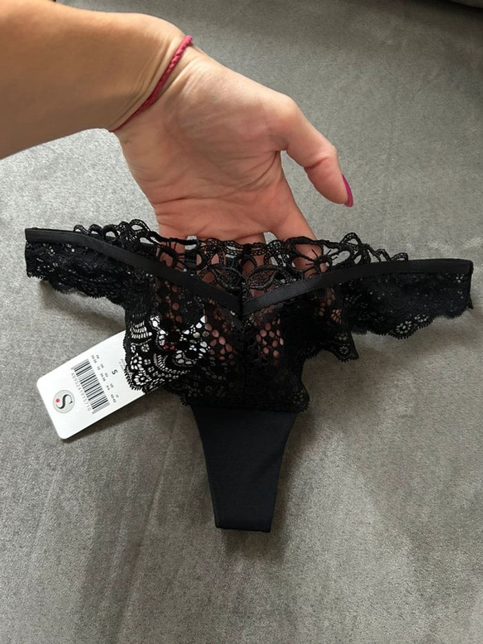 String dentelle - photo numéro 2
