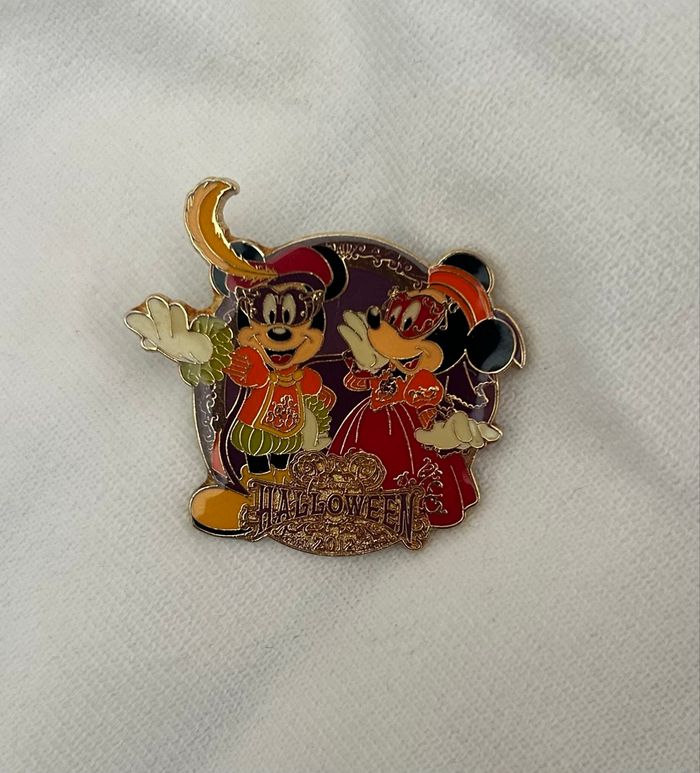 Pin’s Tokyo Disney Sea Halloween 2012